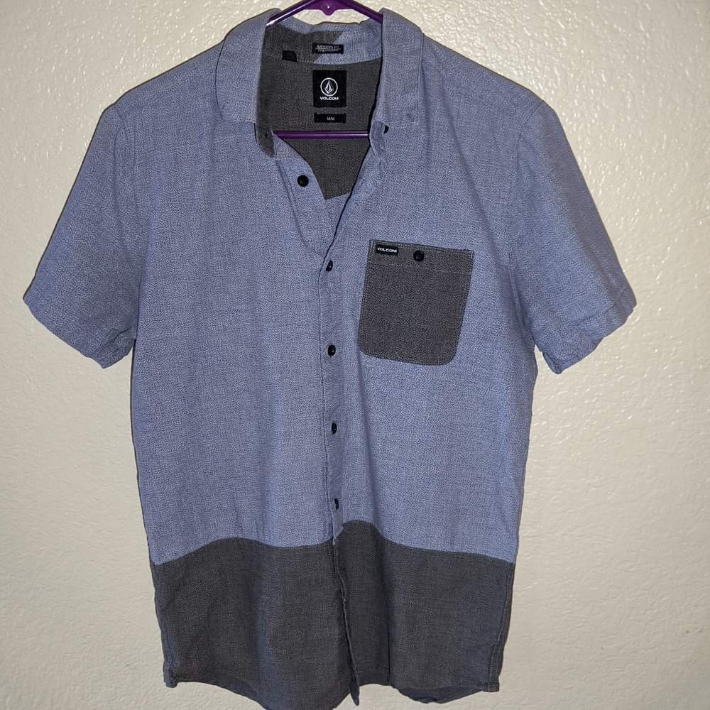 Volcom Men's Short Sleeve Dress Shirt